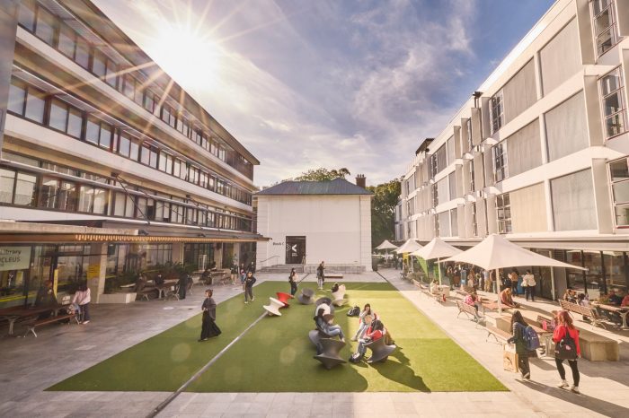 Art and Design Paddington campus courtyard
