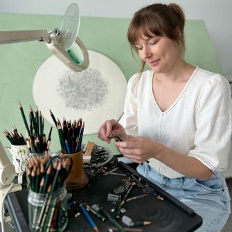 Headshot of Eva Nolan