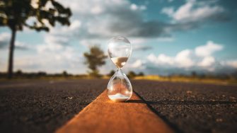 Sandtimer on a country road