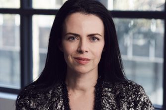 Gail Williamson headshot