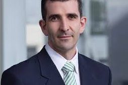 Dr Jonathan Kearns headshot