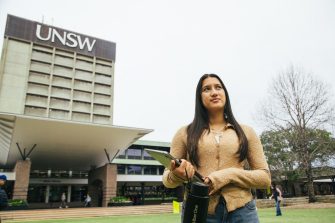 Students on the Quad at UNSW