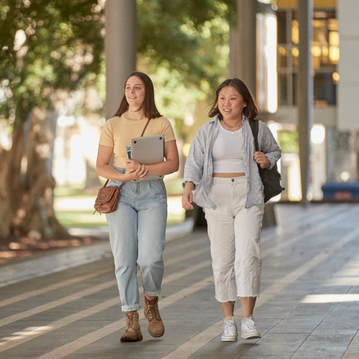 Students walking outside the Tyree building, UNSW Kensignton.