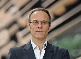 Professor Iain Macgill