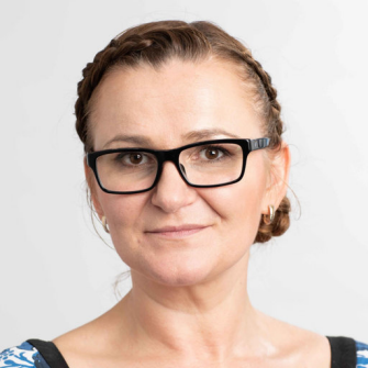 Headshot of Anna Paradowska