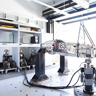 Hydraulic Multiaxial Test Bed