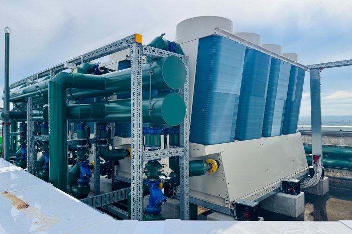 Heat pumps located on top of Civil Engineering Building (C20) supplying electricity to John Niland Scientia Building (G19)