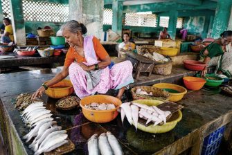 Bandoli indian women selling