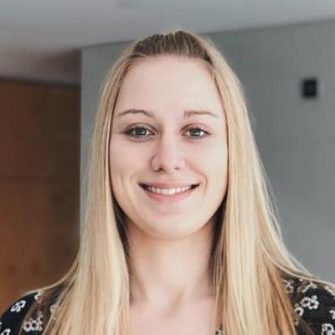 Louise_Lavrencic headshot