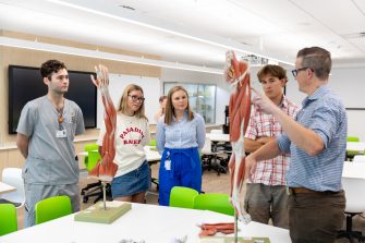 Students learning at the Rural Clinical Campuses, Biomedical Sciences Centre  in Wagga Wagga.