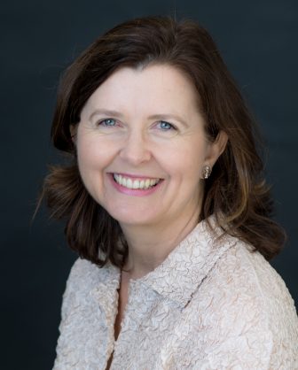 2023-03-eleanor-beck-headshot-health-sciences