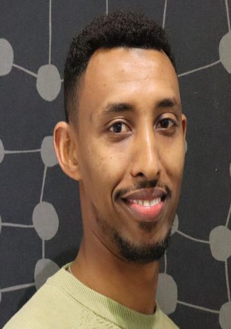 2024-08-elias-headshot