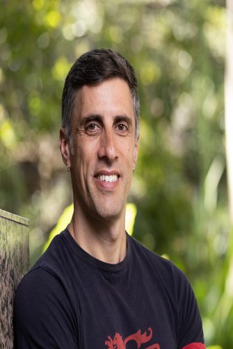 Jonathan Brett Headshot