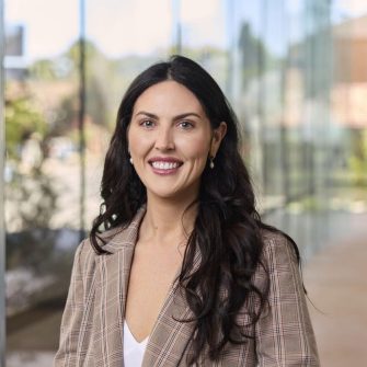 Stephanie Walker Headshot