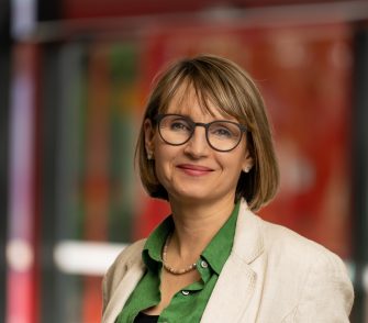 Headshot of Carmel Quinn