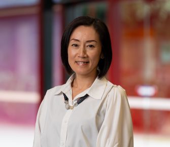 Headshot of Ling-Zhong