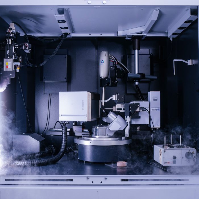 MWAC structural biology facility lab instrument