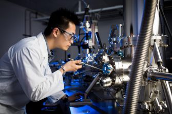 Student in UNSW materials science lab