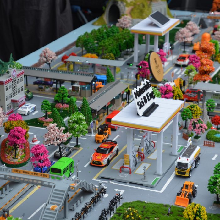 Photo of the Maglev Train for Materials Science and Engineering