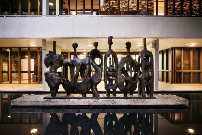 Bert Flugelman - Six figure group