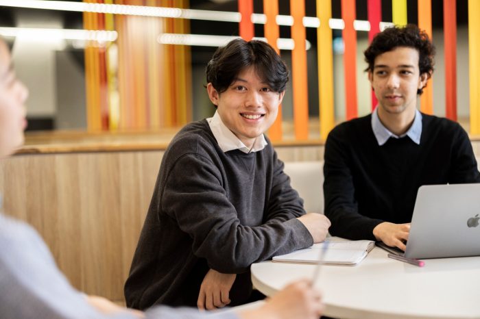 Students at UNSW Sydney Kensington campus