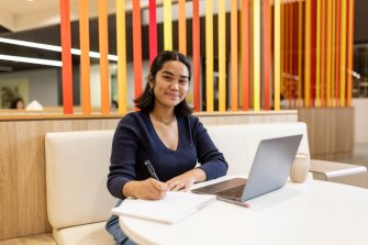 Students at UNSW Sydney Kensington campus
