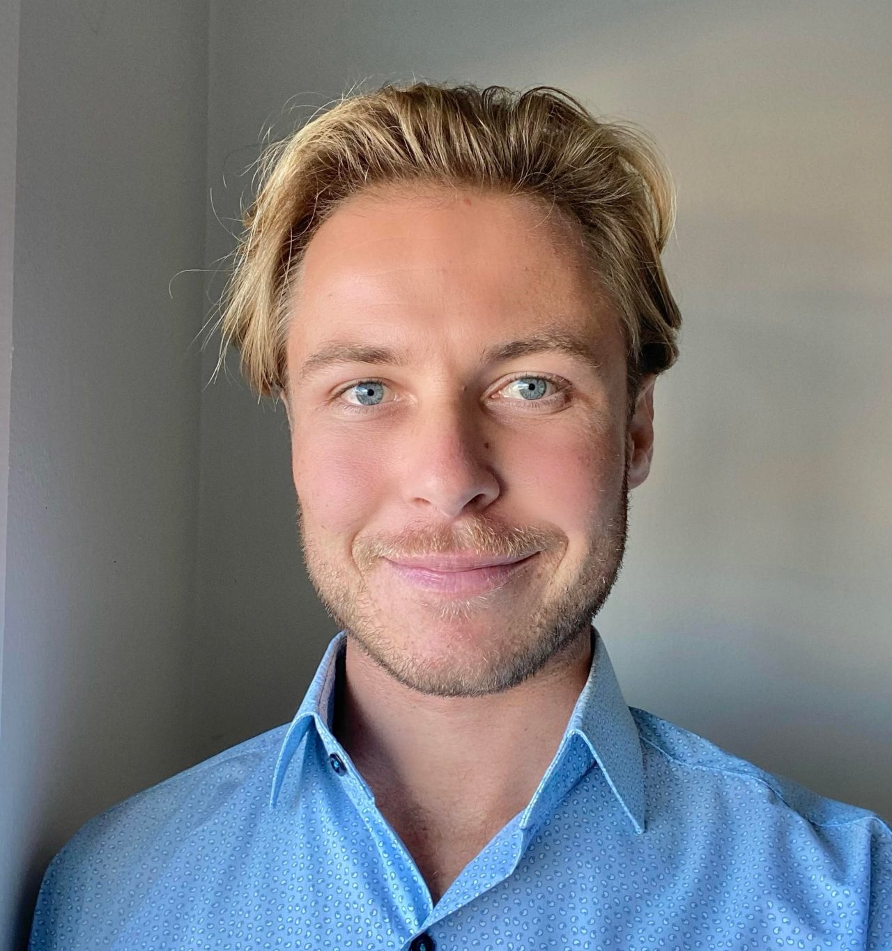 Photo of UNSW alumnus Luke Brock