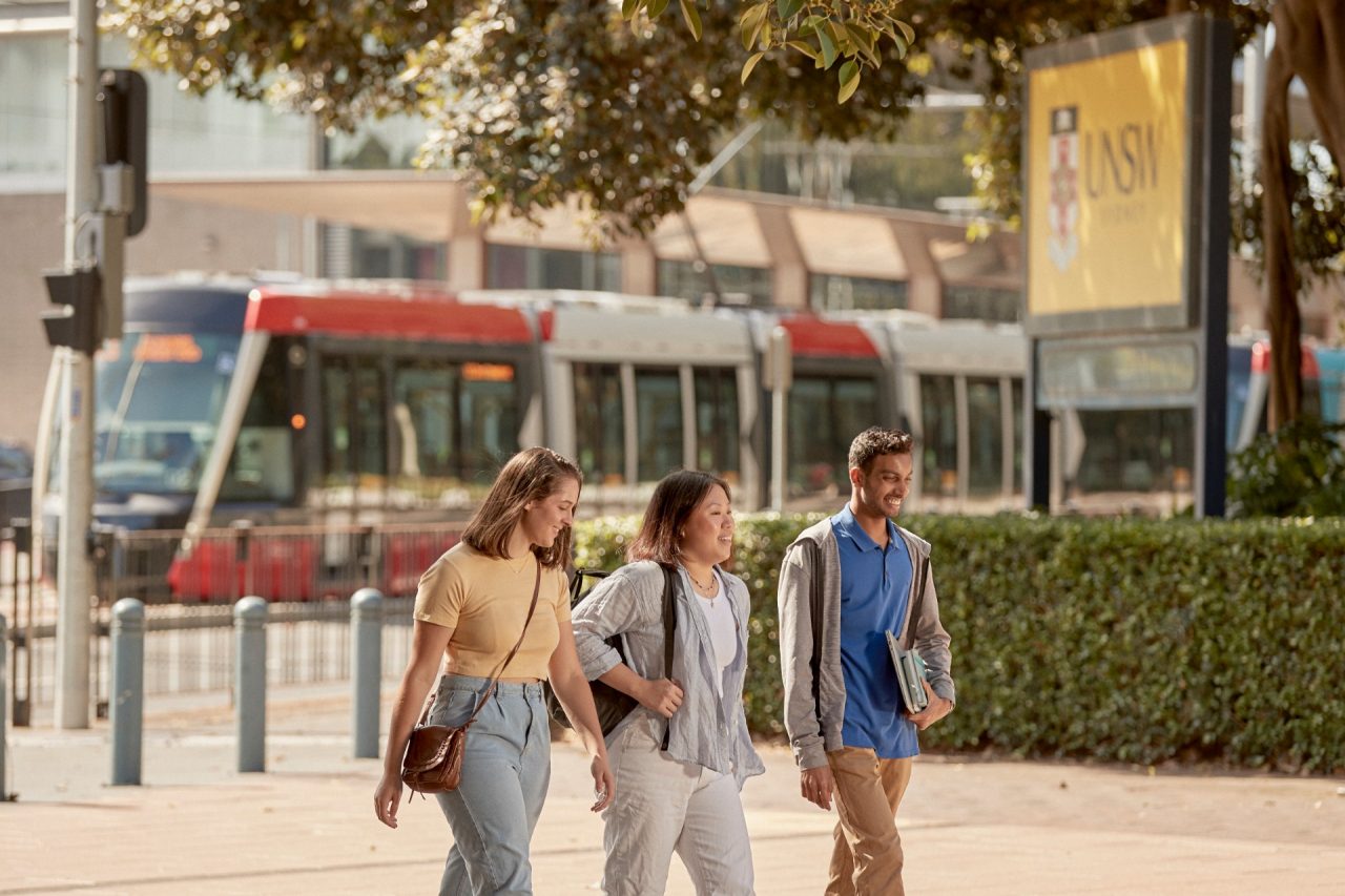 Students walking outside the Tyree building, UNSW Kensignton.